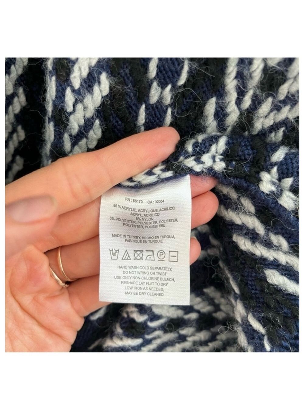 Sleeping On Snow Anthropologie Tajo Jacquard Poncho Cape Fringe O/S - Picture 13 of 13